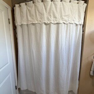 White Country Shower Curtain with 4 matching hand towels